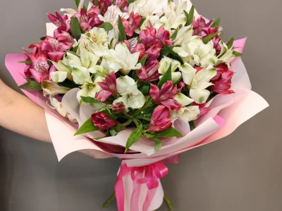 Букет альстромерий «Колибри»