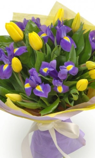 Букет «Тюльпаны с ирисами»