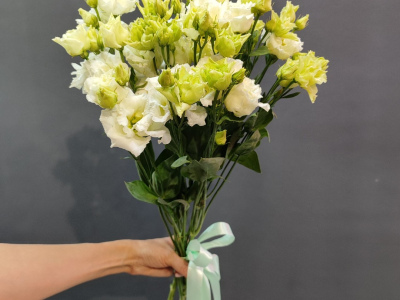 Монобукет «из 5 эустом»