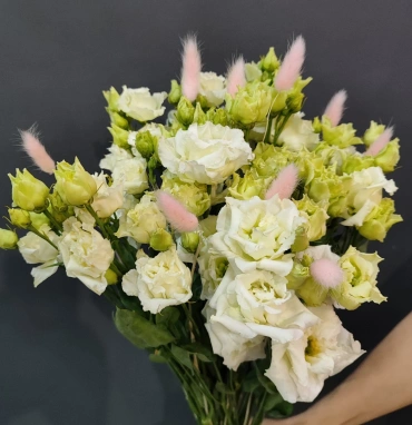 Монобукет «Нежная эустома»