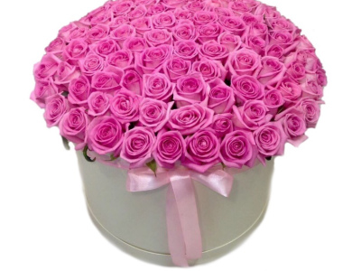 101 розовая роза