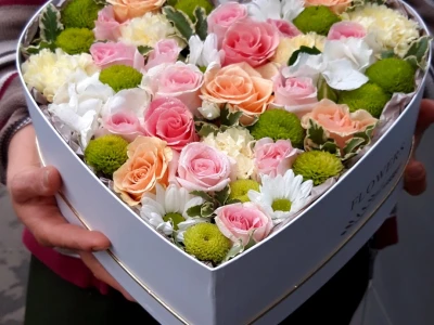 Композиция в коробочке «От чистого сердца»