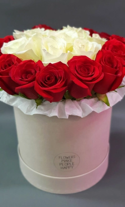 Композиция в коробочке «Счастливые отношения»