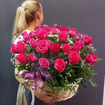 Корзина роз «Бристоль»