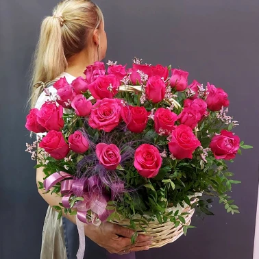 Корзина роз «Бристоль»