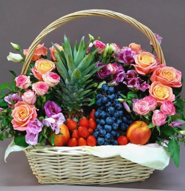 Фруктовая композиция в корзине «Пандора»