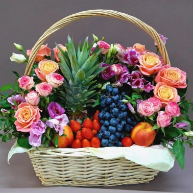Фруктовая композиция в корзине «Пандора»