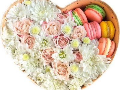 Композиция с макаронс «Зефирная нежность»