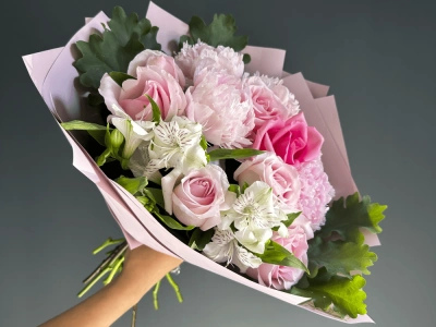 Сборный букет «Розали»