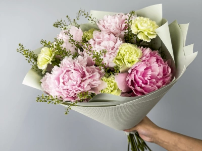 Букет с пионами «Всплеск»
