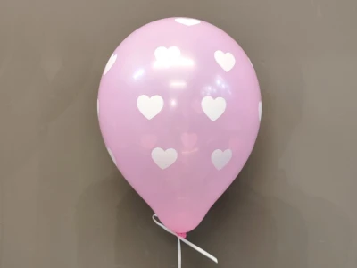 Шарик «С сердечками» розовый