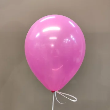 Шарик ярко розовый