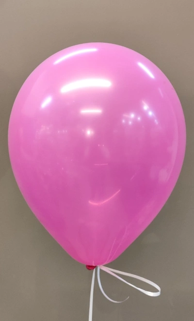 Шарик ярко розовый
