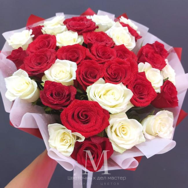 Букет из роз «Для любимой» от интернет-магазина «Цветочных дел Мастер»