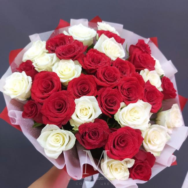 Букет из роз «Для любимой» от интернет-магазина «Цветочных дел Мастер»