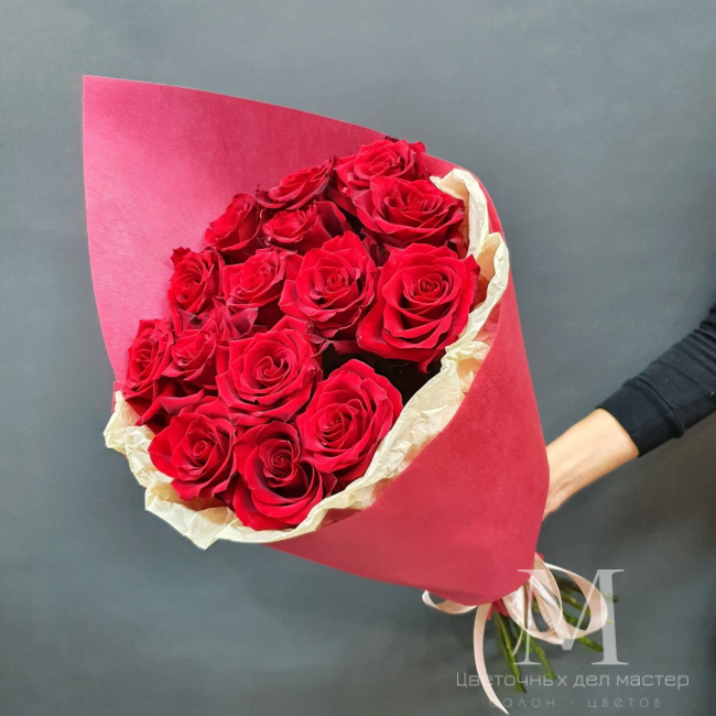 Букет роз «Вместо тысячи слов» от «Цветочных дел Мастер»