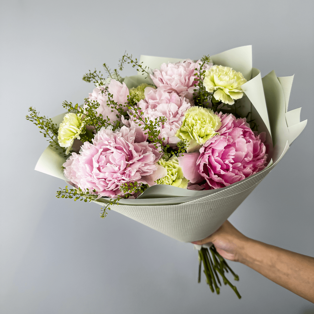 Букет с пионами «Всплеск»